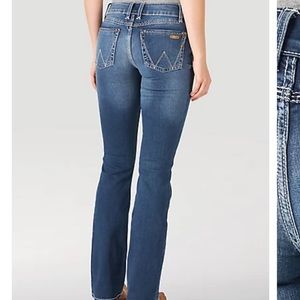 Wrangler Women’s Retro Mae Jean in JD wash